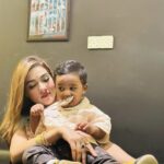 Mahiya Mahi Instagram - Laughing with my son heals my soul. 💙