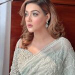 Mahiya Mahi Instagram - সামনের মাসে আমায় একটা ঝুমকো কিনে দিয়ো ❤️