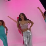 Mais Hamdan Instagram - كواليس اغنيه #شيك_ومهندم …اسمعو الاغنيه على قناتي اليوتيوب اللينك في البيو Choreography @wanderwithmay @theactbyads #ميس_حمدان #شيك_ومهندم #mimitta #maishamdan