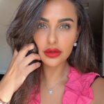 Mais Hamdan Instagram - Who likes red x fushya ?! ❤️💖❤️ #maishamdan #mimitta #ميس_حمدان