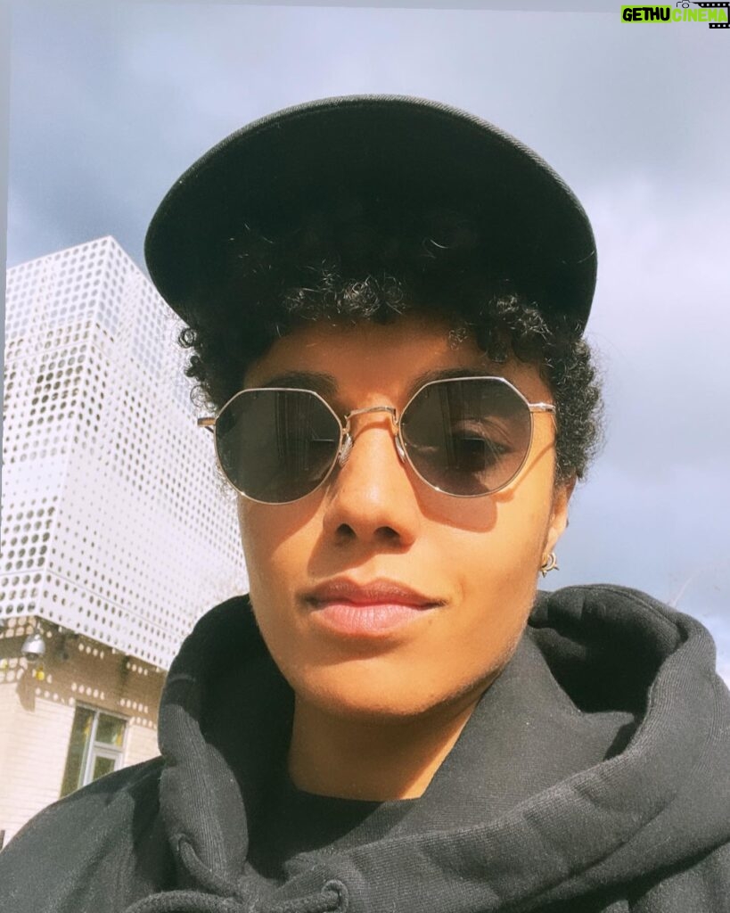 Maisie Richardson-Sellers Instagram - Springting. 🌱