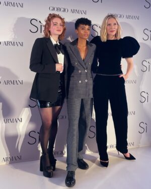 Maisie Richardson-Sellers Instagram - Thank you for a beautiful night @armanibeauty 
📷 by the incredible @luciaomc 
💄@adamdecruz 🌹