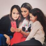 Majdouline Idrissi Instagram - Rediffusion série daba tazyane tout les soirs sur mbc5 💓 à 19:30 Réalisation @hichameljebbari - @meriame_drissi @simosedraty @azizhattabofficiel @saidaitbajja1 @nezharegragui @salma.sairiofficial @tasnimcheham_20 - - -#series#mbc5#ramadan#tv#majdouline_official#actress