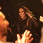 Malú Instagram - Tercera noche juntos!!!! Sigo en un sueño Madrid!!!! Mañana….. última noche!!! Q ganaaaaas!!! 🤟🏼🤟🏼🤟🏼