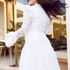 Malak Abu Zaid Instagram - تشكيله العيد من بيرتي فاشن
@berty_fashion 
@berty_fashion 

منو حابة تطقم معاي بالعيد ؟؟؟

طلبوا منهم ..

 الحين متوفره في موقعهم الالكتروني وبأفرعهم ( الجيت مول - اوتاد الجهرا - والحمرا مول الفروانيه)

ستايلات متنوعه ومميزة حق السن المحير لا تطوفكم 🤩🤩🤩
متوفر عندهم شحن لجميع الدول
#bertyfashion #fashion#trend #kuwait #الكويت #السعودية