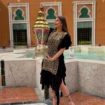 Malak Koura Instagram - كل سنة وانتم طيبين، رمضان كريم 🌙💛✨