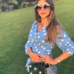 Malak Koura Instagram - What do you guys think of my new sunglasses from @fgb_egypt? I love the craftsmanship; the stones are Swarovski ♥️ @monkeyters