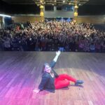 Malena Guinzburg Instagram – Gracias SAN JUAN
Gracias MENDOZA
Gracias TUNUYAN
Tres funciones a sala llena con un público hermoso que le hicieron sentir espectacular!
Gracias por venir a reírse conmigo y pasar unos días tan hermosos!
Obvio que voy a volver, mil veces más!!!
LOS AMO TANTO COMO A JULIÁN Y A PAKI!

Producción @hthproductora @day_longoni @diegoscott @vanigibert @matuti13 @btproduccion 

🚨Próximas funciones #queridodiario

ABRIL
🇦🇷25/4 Paseo La Plaza CABA
🇦🇷26/4 Teatro Argentino MERCEDES
🇦🇷27/4 Teatro Morón MORÓN

MAYO
🇦🇷3/5 Biblioteca Rivadavia. BAHÍA BLANCA
🇦🇷4/5 CANNING
🇦🇷9/5 Paseo la Plaza CABA
🇦🇷10/5 Casa de Cultura SALTA
🇦🇷11/5 Teatro Mitre JUJUY
🇦🇷12/5 Teatro Alberto TUCUMAN
🇦🇷24/5 Teatro Coliseo ZÁRATE 
🇦🇷25/5 Teatro Helios PALOMAR
🇦🇷31/5 Teatro Seminari ESCOBAR

JUNIO
🇦🇷1/6 Sociedad Italiana SAN FERNANDO
🇦🇷7/6 Teatro Maipú BANFIELD
🇦🇷8/6 Teatro Metro LA PLATA
🇦🇷14/6 La Ranchería JUNÍN 
🇦🇷15/6 Casa de la Cultura PERGAMINO
🇦🇷16/6 Rafael de Aguilar SAN NICOLÁS 
🇦🇷28/6 Sociedad Italiana SAN MIGUEL
🇦🇷29/6 Teatro UOM. SAN JUSTO

Entradas en www.malenaguinzburg.com