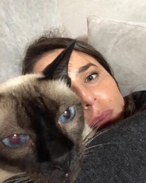 Malena Guinzburg Instagram - Díganle FELICES 21 AÑOS A CHAVELA!!!
Acá un pequeño carrete con sus fotos.
Por lo menos de los últimos años. Hay más pero en papel, es una señora grande.
La primera foto de ahora. Así, viejita, hermosa.
❤️❤️❤️❤️❤️❤️