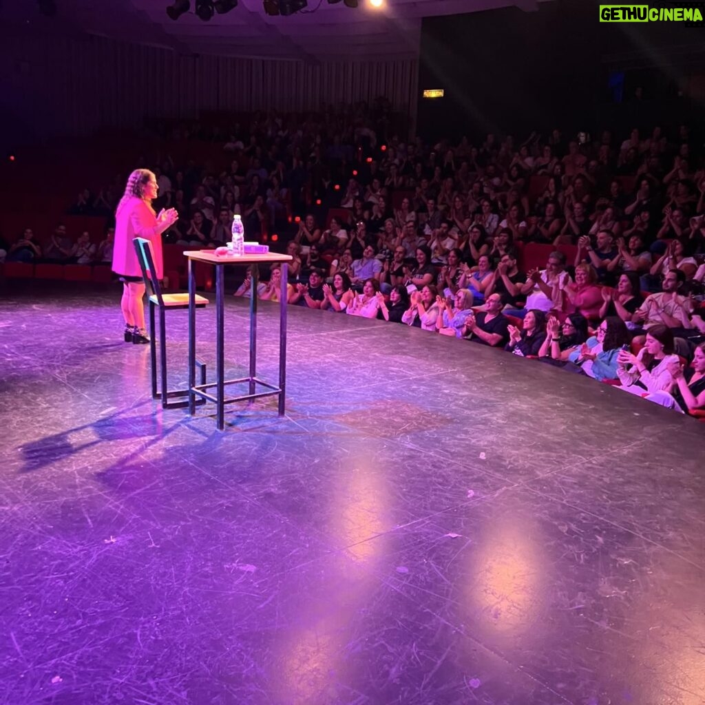 Malena Guinzburg Instagram - Qué feliz soy haciendo este show! Gracias a todos por venir y por esas risas hermosas! #queridodiario