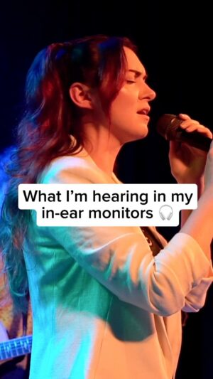 Malinda Kathleen Reese Instagram - The beginning of the “It’s All True Tour,” and probably the hardest moment of the show for me 😛. Enjoy the chaos! #inearmonitors #musician #singer #folk #live #behindthescenes 

Tracks by @branmuzsick 
Cues by @blythe.bunnee and me