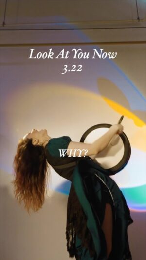 Malinda Kathleen Reese Instagram - A new era has arrived 🌀

Irish drumming 🤝 Americana 🤝 jazz sometimes?  Welcome to the world of MALINDA 💙

#irish #folk #stpatricksday #singer #songwriter #ireland #celtic #siren #bodhran #drumming

Filmed by @miaisabellaphotography