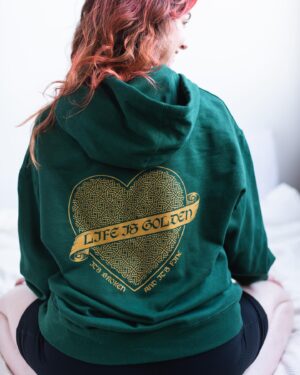 Malinda Kathleen Reese Instagram - I’m so obsessed truly.  Up to 50% off what’s left of this collection right now ❤️ 
👕 by me 😇
📸 by @miaisabellaphotography