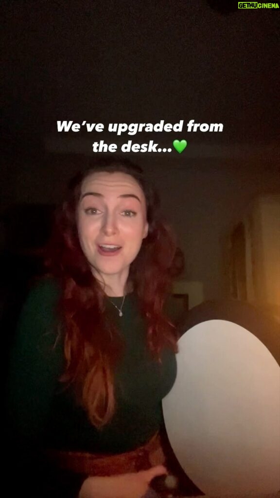 Malinda Kathleen Reese Instagram - New level unlocked 🔓☘️ #tellmema #irish #ireland #singer #siren #reverb #bodhran #drum #folk #stpatricksday