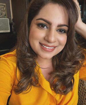 Mallika Dua Instagram - Scyauz me what is this magic? I just became my own salon thanks to the Dyson Airwrap and its insane attachments. @dyson_india 

Curls, waves, straight blowout, inward, outward, I can do it all by myself at home!

#DysonIndia#DysonHair#DysonAirwrap#gifted