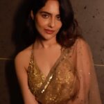 Malvi Malhotra Instagram - JAB TUM SAMNE THE ❤️ #vintagevibe #trending