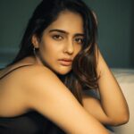 Malvi Malhotra Instagram - 🖤 HMUA — @hairandmakeupbypinks Styling — @roshnipandey__ @rucha___ Pc — @ychips — #malvimalhotra