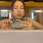Mandy Wong Instagram - 呢一刻，難以用三言兩語形容我嘅心情，百感交集……🥹 多謝TVB，多謝呢個地方多年嚟孕育我，栽培我，一步一腳印，踏實地慢慢走到今天～ 特別多謝遇到嘅每一位監製以及愛錫我嘅台前幕後，能認識到一班好戰友，相遇相知，一起成長互勉，我確實是很幸運🙏🏻！ 多謝鵪鶉妹、蘇鳳蓮、關二嫂、泥水妹、美雪、蘇文強、方寧、方以因、芷若、madam G、游雁星、張心月還有顧晴天，多謝您地帶比我美好嘅回憶，喺我心入面每個角色都充滿着溫度和份量😌💕 接落嚟嘅新一頁，我期待遇到更多嘅角色，喺不同嘅舞台上，迎接更多挑戰，I’m ready！💪🏻✨🌟