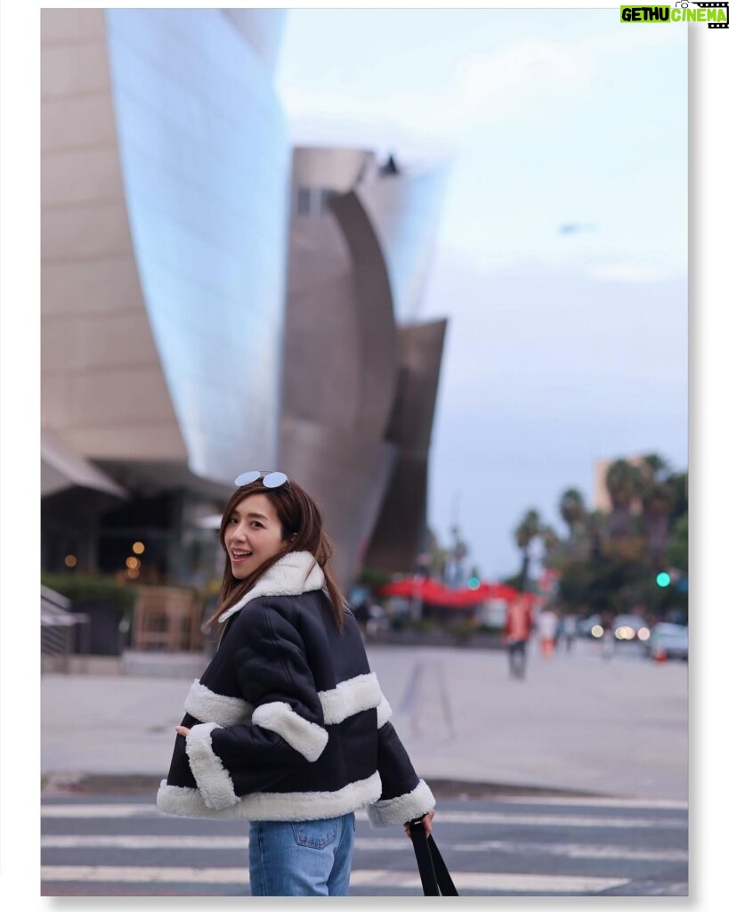 Mandy Wong Instagram - Hello LA 😚💃🏻 趁有幾天假期喺市中心City Walk 一下，雖然天陰陰，但 仍無損心情，逛一逛打下卡🤭. Outfits by @elleme #prettywomanmovie #mfavmovie