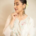 Manisha Koirala Instagram - Styled by - @sanamratansi Sr&Co Manager - @jaferalimunshi Team - @isshika.manan Outfit - @anitadongre Earring - @tribebyamrapali Ring - @sangeetaboochra Footwear - @houseofvian Intern - @aartiii_17 Make up - @tush_91 Hair - @hairbyykaushall 📸 - @devsphotographyofficial