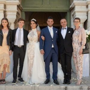 Manon Tanti Instagram - Love love love 🕊💍⛪️ #weddingvibes #j3 ( épisode disponible sur 6play )