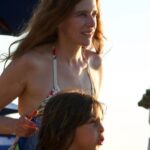 Manuela González Instagram - Hoy cumple años esta hermosura de mujer, a la cual tengo la fortuna de tener como hermana ♥️ Monita, TE AMO y hoy quiero que sepas que desde chiquita siempre soñaba con ser como tú, tu energía arrolladora, tu inteligencia, tu alegría, tu encanto que fluye, tu talento, tu pasión por la vida! Tenerte cerca es un tesoro. TE ADORO!! ♥️🍰💫🙌🏻 @marianagonzalezdaza