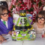 Manuela González Instagram - 🚨#ATENCIÓN! ¡NOTICIA DE ÚLTIMA HORA!🚨 Los juguetes más cool para esta navidad, son los de @boingtoysla y los encuentran en las principales jugueterías de todo el país! ¿ Y QUÉ ME OPINAN DE ESTE PAR DE PRESENTADORES? 🫠😍😝♥️ #NAVIDAD #LosJuguetesMasCool #TVNews #Noticias #publicidad