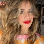 Manuela González Instagram - Come closer💋 Día de latonería, pintura y percha!