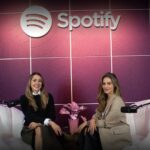 Manuela González Instagram - ¿Cómo reflejar tu mejor versión? Con @lamuelagonzalez tuve una conversación exquisita sobre cómo lograrlo y además, entregamos 3 herramientas de amor propio y autocuidado que son vitales en este proceso🥰 Hermosa invitacion de Igora vital a ser embajadoras del amor propio, en donde en nuestra agenda, el primer punto sea dedicarnos un espacio para cuidarnos, amarnos, trabajar en nosotras mismas y así, poder mostrarle al mundo nuestra mejor versión. ¡Ya pueden escucharlo en todas las plataformas y principalmente en @spotifycolombia en video! #IgoraVital #ReflejaTuMejorVersion
