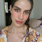 Manuela González Instagram - Foto aquí y foto allá… desde el #NiditoSamario 🌺