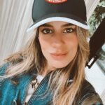 Manuela González Instagram - GP México, YA CASI NOS VEMOS! 🏎️🏁♥️ ¿Cual de estos looks @chevignon_ch es su favorito? Los leo!