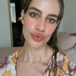 Manuela González Instagram - Foto aquí y foto allá… desde el #NiditoSamario 🌺