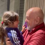 Manuela González Instagram - Primera gran sorpresa para el cumple de Almita! ♥️ Demasiado amor y dicha en un solo momento! #abu #sorpresa #ElCumpleDeAlma #AlmaDeMiAlma Bogotá, Colombia