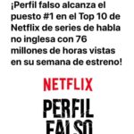 Manuela González Instagram - ¿SERÁ QUE ALGUIEN DE PURA CARIDAD ME PELLIZCA? 🔥PERFIL FALSO #1 A NIVEL MUNDIAL!!!!🔥 Con más de 76 millones de horas vistas en su semana de estreno, Perfil Falso alcanza el puesto #1 en el top 10 de @netflix de series de habla no inglesa! Simplemente GRACIAS TOTALES a todos ustedes! 🙌🏻 Que dicha y que orgullo saber que se engancharon así con esta historia! 🎬🍿👏🏻👏🏻👏🏻 @netflixcolombia @netflixlat @stopello @marthagodoy2000 @pillanes @jonathan_bruskey @cata__herzapata @clauflorezt