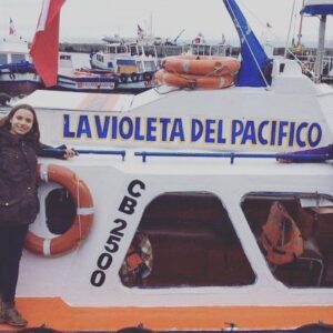 María Gracia Omegna Instagram - Hoy día me fui para atrás/ la misma lancha/ la misma mujerota/ y todo lo demás distinto 🤓
