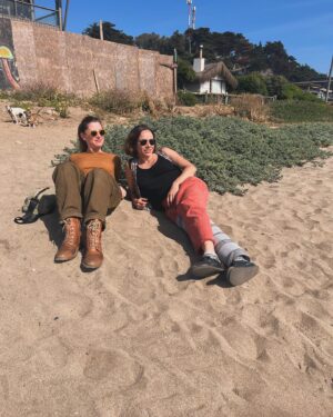 María Gracia Omegna Instagram - Calmo fin de semana con mi @emilianoguera ☄️🌈🏝️🦩