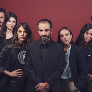María Gracia Omegna Instagram - Valentina es quien me toca asumir dentro de este ramillete de talentos. Estreno mañana a las 21:40 #generacion98 @teleseries_mega @mega.tv