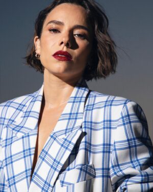 María Gracia Omegna Instagram - El otro día, para @premioscaleuche …. La maca, como todos los últimos años, me viste con su talento de @charlieandh y @kambal__  y yo me olvido o me entrego. ☄️☄️☄️