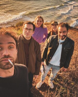 María Gracia Omegna Instagram - Hoy último día de un lindo proyecto. Gran trabajo en equipo. #generacion98 @mega.tv @baezaignacia @palomamoreno @danielaramirezactriz @gaburzua @gabrielcanasg @nicoyarzun @fele.rojasd @nicpo @conmackenna ❤️🌈☄️ y ….. tantos más……