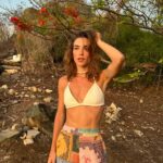 Marcela Fetter Instagram - e foi assim que troquei minha passagem de volta.. 😅