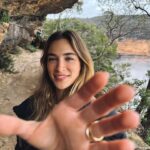 Marcela Fetter Instagram – Eu não tô um pouco apaixonada, eu tô MUITO apaixonada por Blue Mountains! A natureza é sempre surpreendente, a cada 10 minutos de trilha era um cenário completamente diferente e assim, cenário de FILME ENCANTADO! 🍂❤️