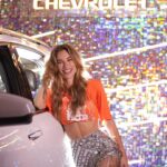 Marcela Fetter Instagram - Mais um ano com @chevroletbr no melhor carnaval, mas dessa vez ainda mais especial, porque viemos direto pra nossa lua de mel, com o Chevrolet Equinox 🤍✨ #JuntosNoCarnaval PubIicidade