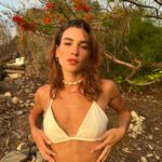 Marcela Fetter Instagram - e foi assim que troquei minha passagem de volta.. 😅