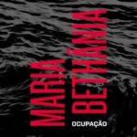 Marco Pigossi Instagram - Dica para quem estiver em São Paulo. A 62ª Ocupação Itaú Cultural está no ar para homenagear uma das maiores intérpretes da música popular brasileira, @mariabethaniaoficial. Com uma seleção de cerca de 100 fotos e uma vídeo-instalação, a mostra retrata diferentes fases da obra e da vida de Bethânia e de sua relação e laços com a poesia e a literatura. Vamos? Ocupação Maria Bethânia Itaú Cultural Avenida Paulista, 149 Até 9 de junho De terça a sábado, das 11h às 20h Domingos e feriados, das 11h às 19h Entrada gratuita