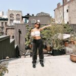 Maren Morris Instagram - summer in the city 📷: @worldfamousmuriel