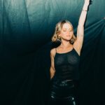 Maren Morris Instagram - When you accidentally didn’t flash check your top pre-show. photos: @lucyfosterphoto