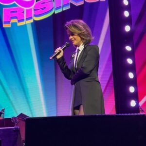 Maren Morris Instagram - Love rose up. 

Thank you Nashville, the gorgeous Queens and the LGBTQ  community for showing up last night. 

A HUGE thank you to @allisonrussellmusic , @aharnell   @nashvillehk for pulling off the unthinkable at Bridgestone. A lot of healing happened and it won’t be forgotten. 🏳️‍🌈🏳️‍⚧️