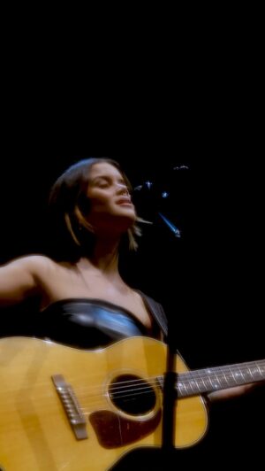 Maren Morris Instagram - Played our last show with @thechicks in Toronto last night and I’m still in tears. The timing of releasing “The Tree” while opening for my heroes who walked that walk before me was so fortuitous I could scream. Thank you for already screaming all the words.