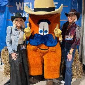 Margaret Josephs Instagram - You know the Marge loves a grand entrance!👧🏼❤️ what a special experience at the Houston Rodeo this week riding the grand entry wagon and honoring the armed forces 🇺🇸🙏🏼 The Houston Rodeo is an incredible community that has 35,000 volunteers and gives away tens of millions of dollars in college scholarships!! Being apart of this night and meeting all the people involved was beyond magical! 💫🤠