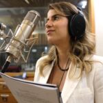 Maria Bopp Instagram - Além do set de filmagem, cada vez mais faz parte do meu trabalho de atriz participar de eventos, dar entrevistas, ser mestre de cerimônias, fazer locuções e dublagens… amo tudo isso, mas muitas vezes também fico MUITO nervosa. A tensão de gravações ao vivo é braba 😮‍💨 Por isso eu só saio de casa depois de passar Rexona Clinical, que é o melhor antitranspirante em aerosol do mercado. Assim, eu fico protegida e me sinto tranquila pra só focar naquilo que importa. 🤍